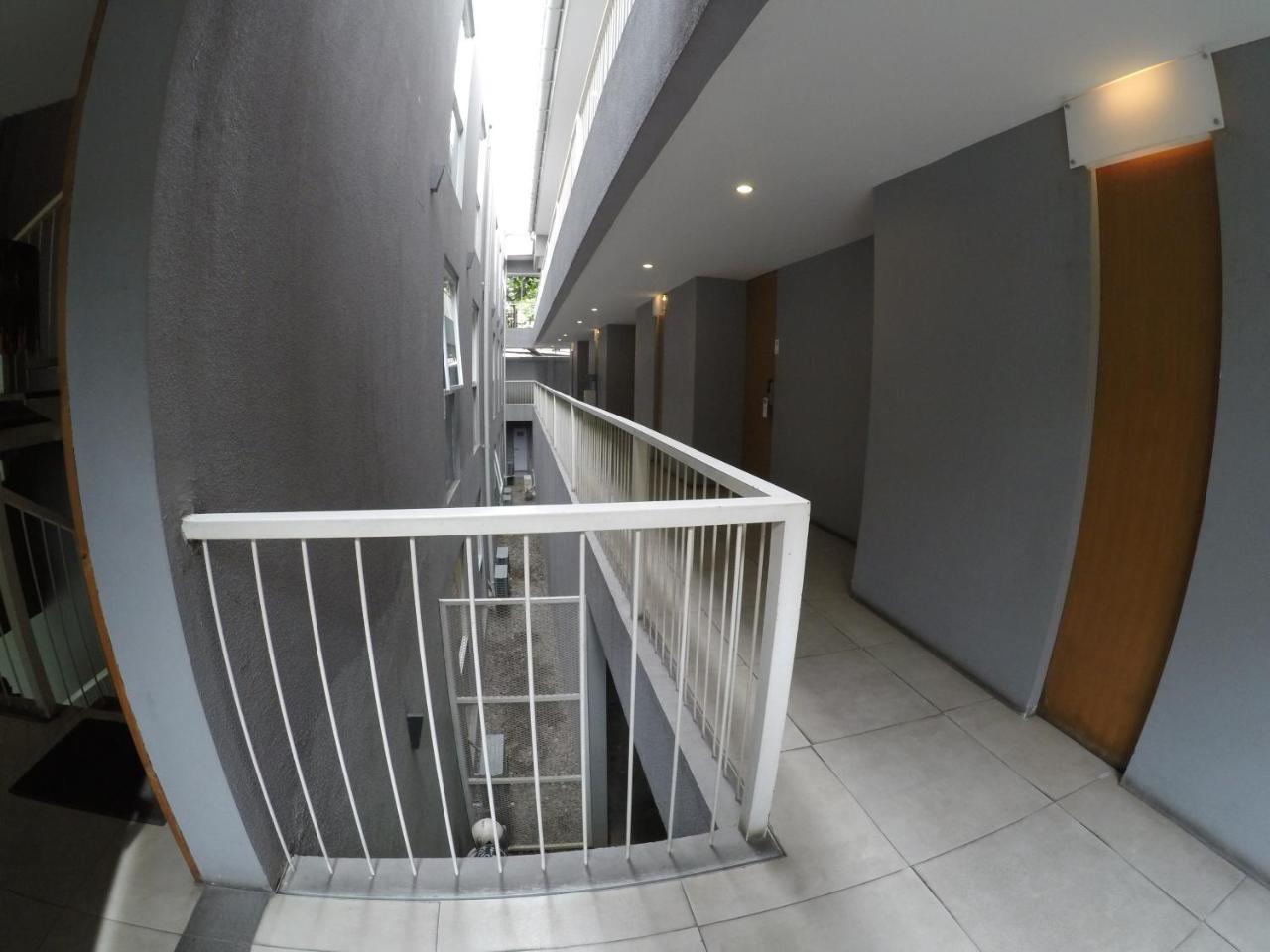 2510 Urbanliving Jakarta Ngoại thất bức ảnh